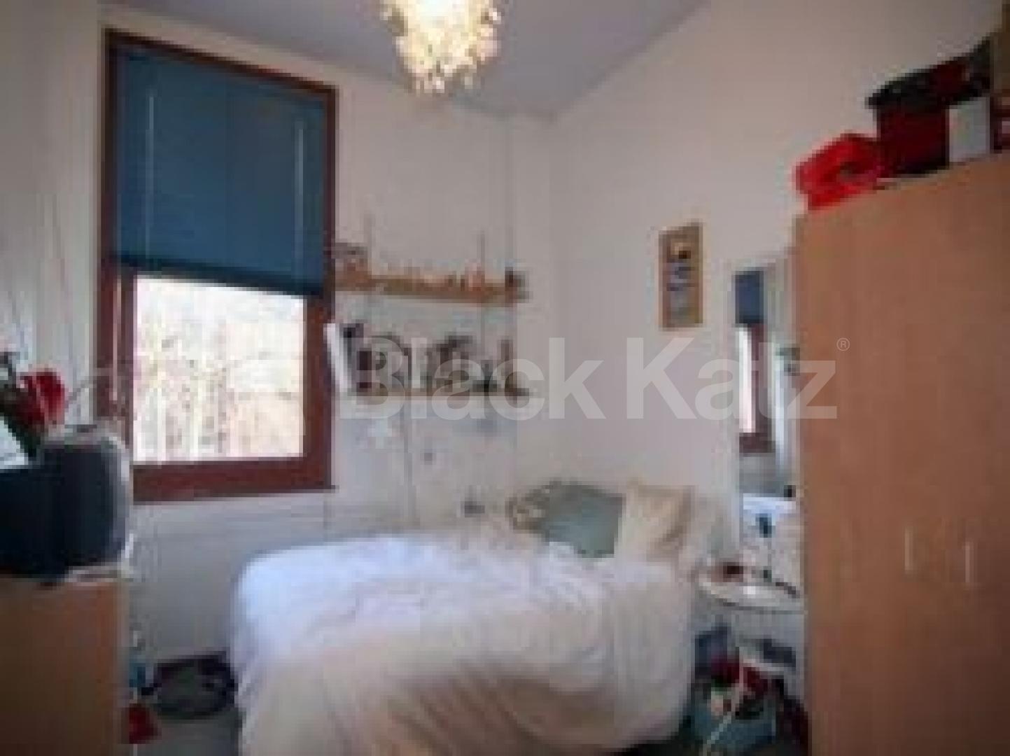 			LET, 2 Bedroom, 1 bath, 1 reception Flat			 Tollington Park, FINSBURY PARK